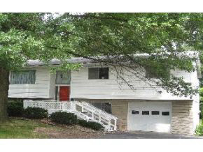 207 South Heritage Road Bloomington, IN 47408 - Photo 1 of 13 Gallery Image 1