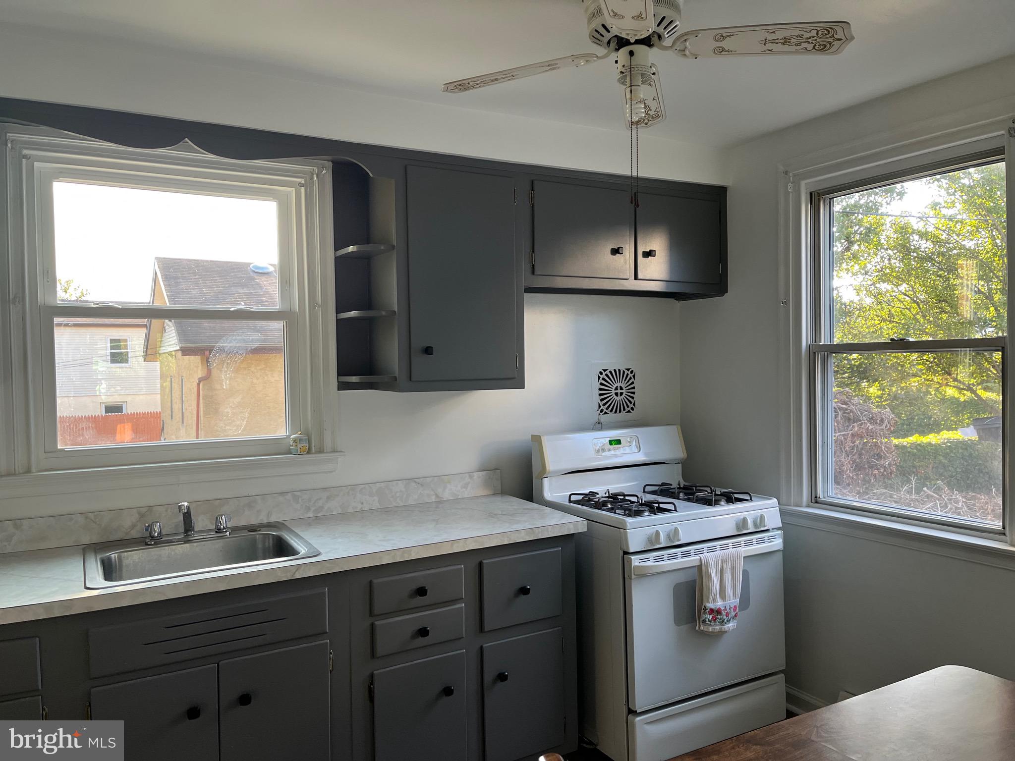 1304 Faunce Street Philadelphia, PA 19111 - Photo 14 of 37