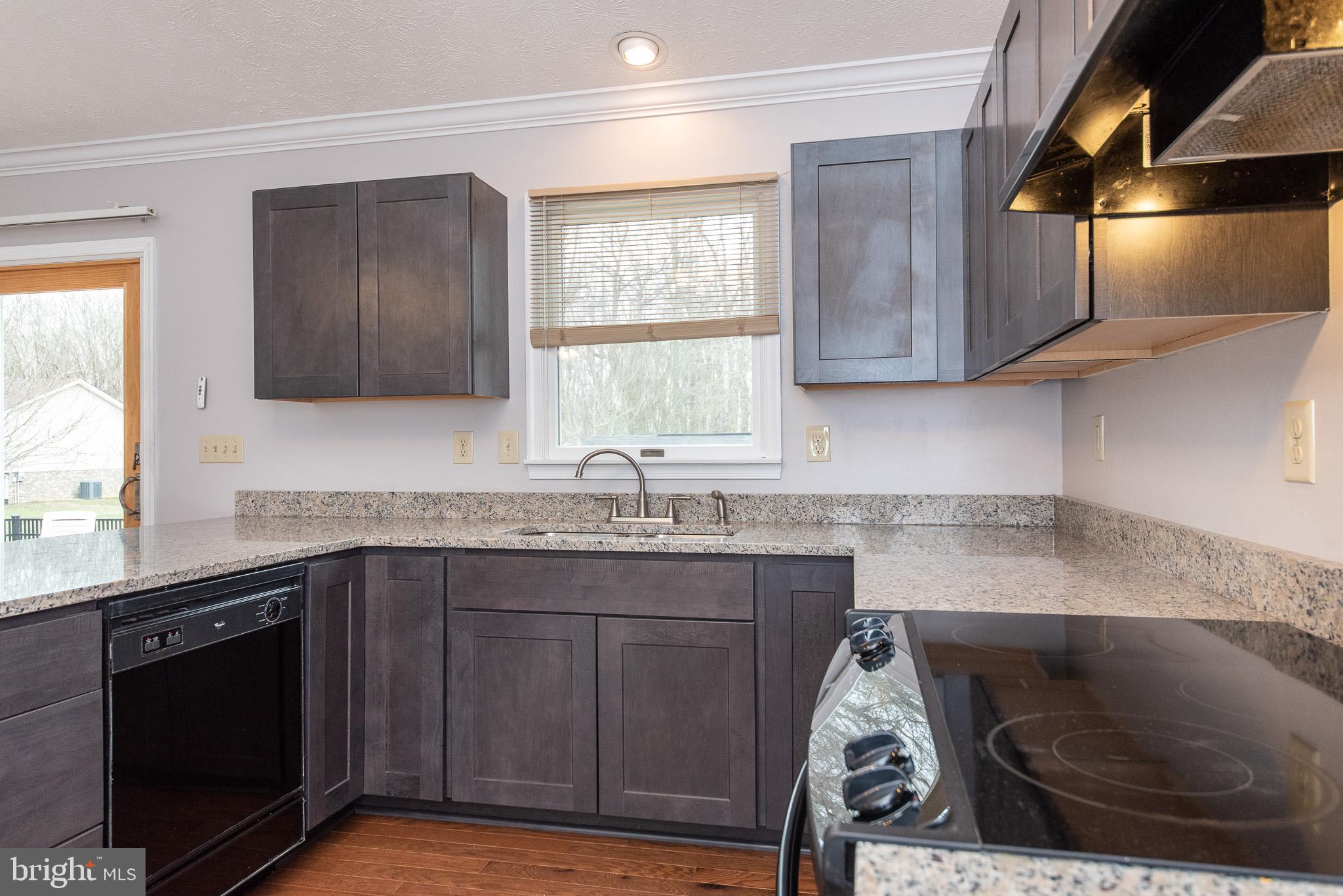 267 Skyline Drive Conowingo, MD 21918 - Photo 16 of 45 Kitchen