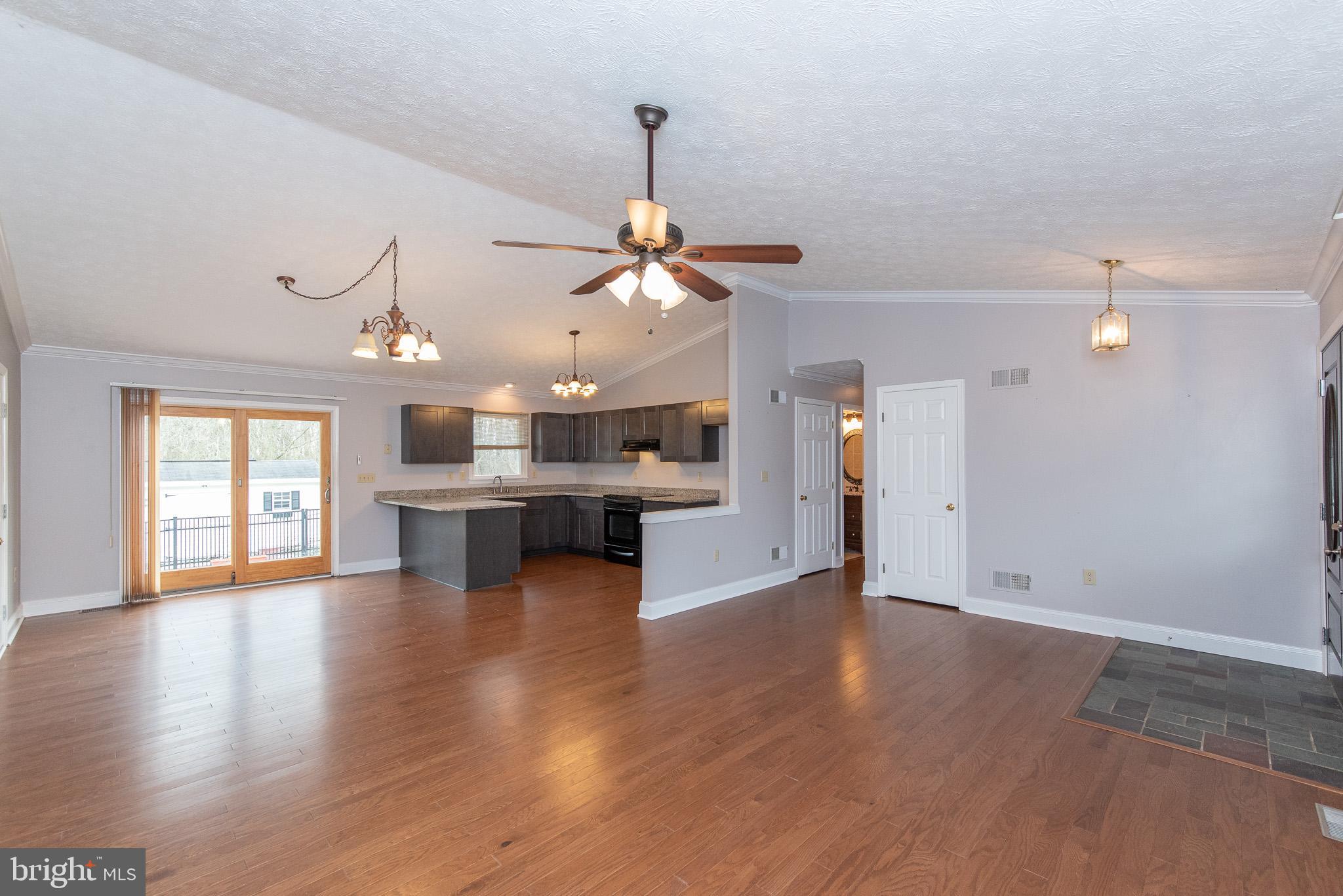 267 Skyline Drive Conowingo, MD 21918 - Photo 6 of 45 Living Room