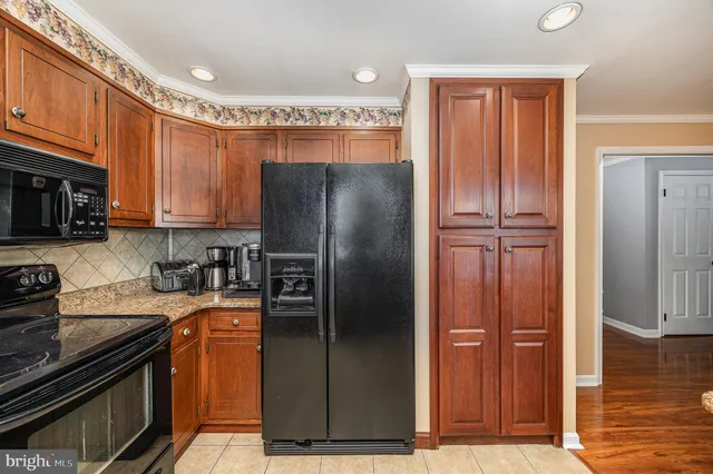 $384,900 | 1016 Teakwood Lane, Enola, PA 17025