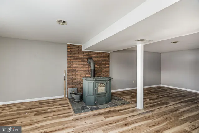 $384,900 | 1016 Teakwood Lane, Enola, PA 17025