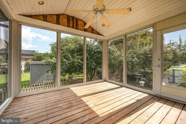 $384,900 | 1016 Teakwood Lane, Enola, PA 17025