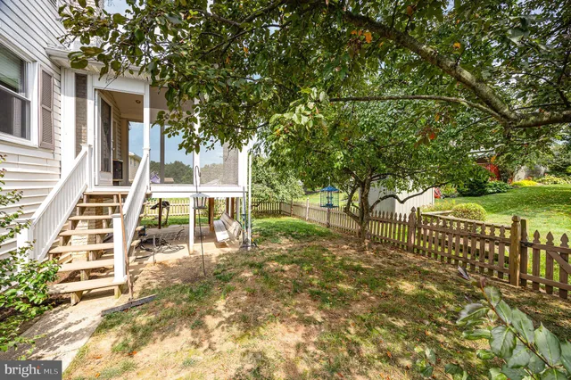 $384,900 | 1016 Teakwood Lane, Enola, PA 17025