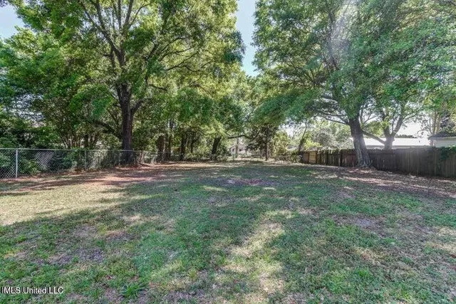 $2,200 | 1889 Greater Avenue, Biloxi, MS 39531