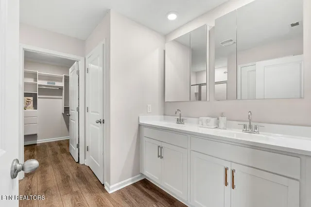 $449,000 | 1210 Hampton Pl Circle, Loudon, TN 37774