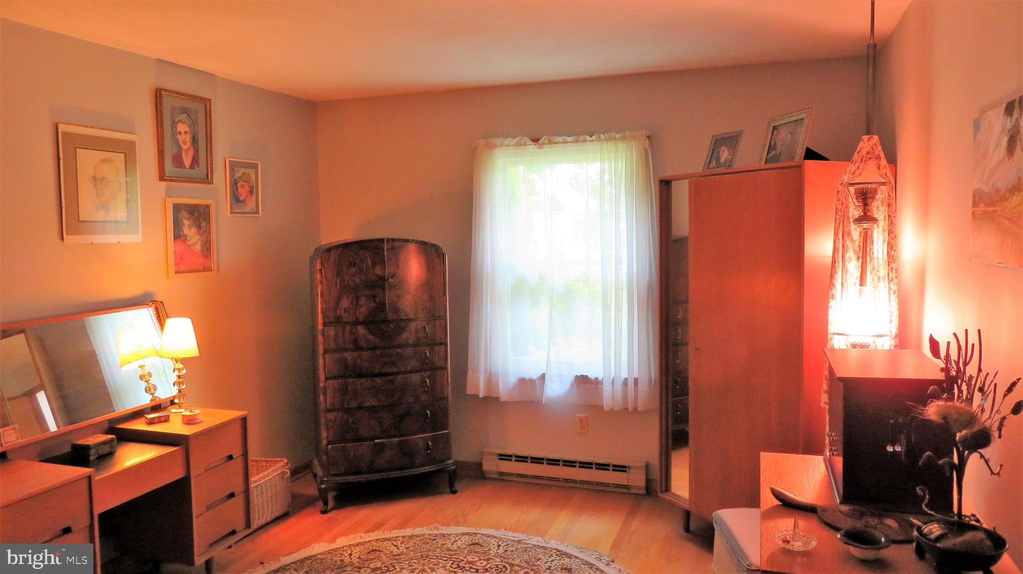 509 Fodderstack Road Huntly, VA 22640 - Photo 24 of 78 Small Bedroom (dressing room)