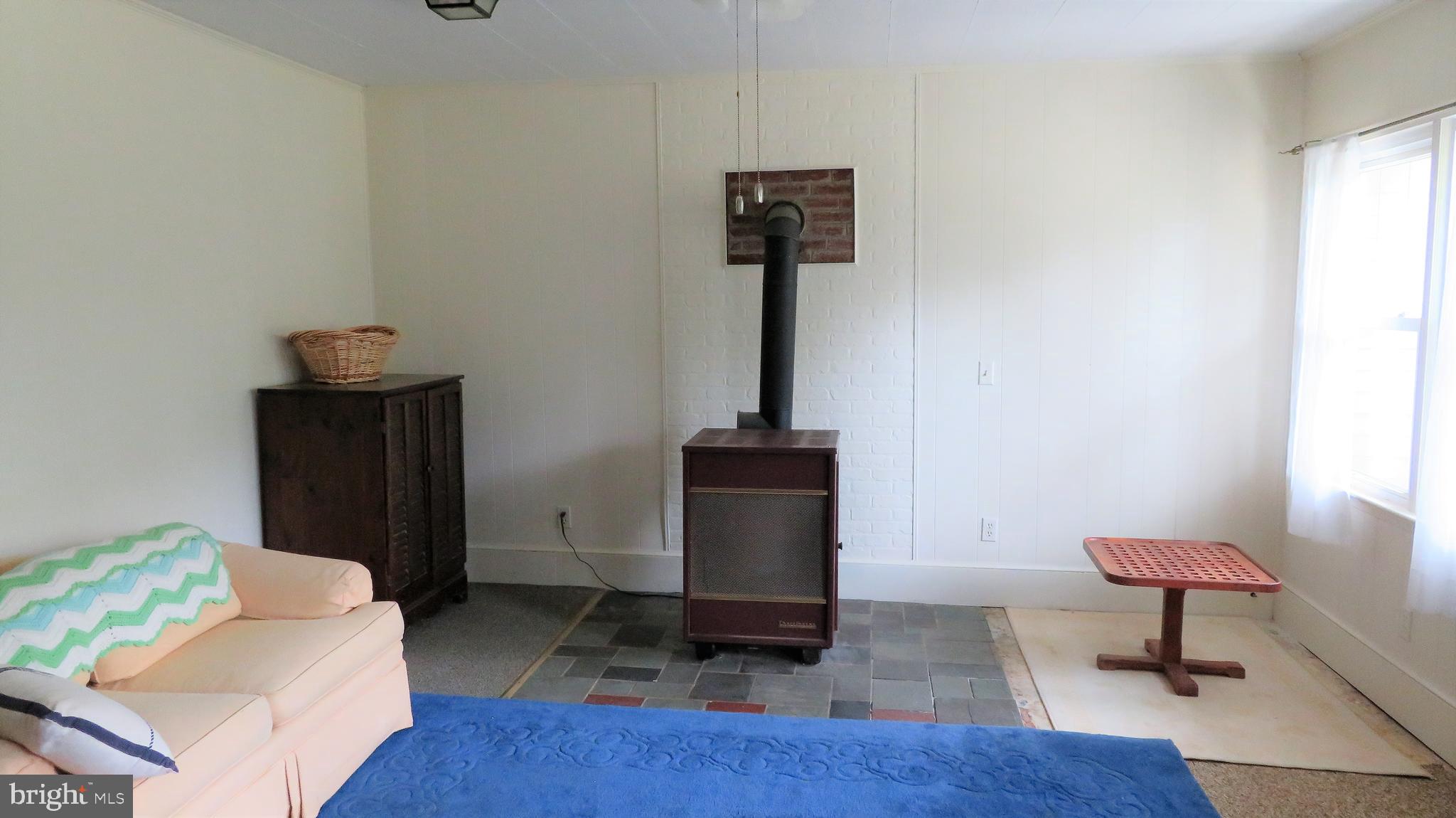 509 Fodderstack Road Huntly, VA 22640 - Photo 33 of 78 Family Room