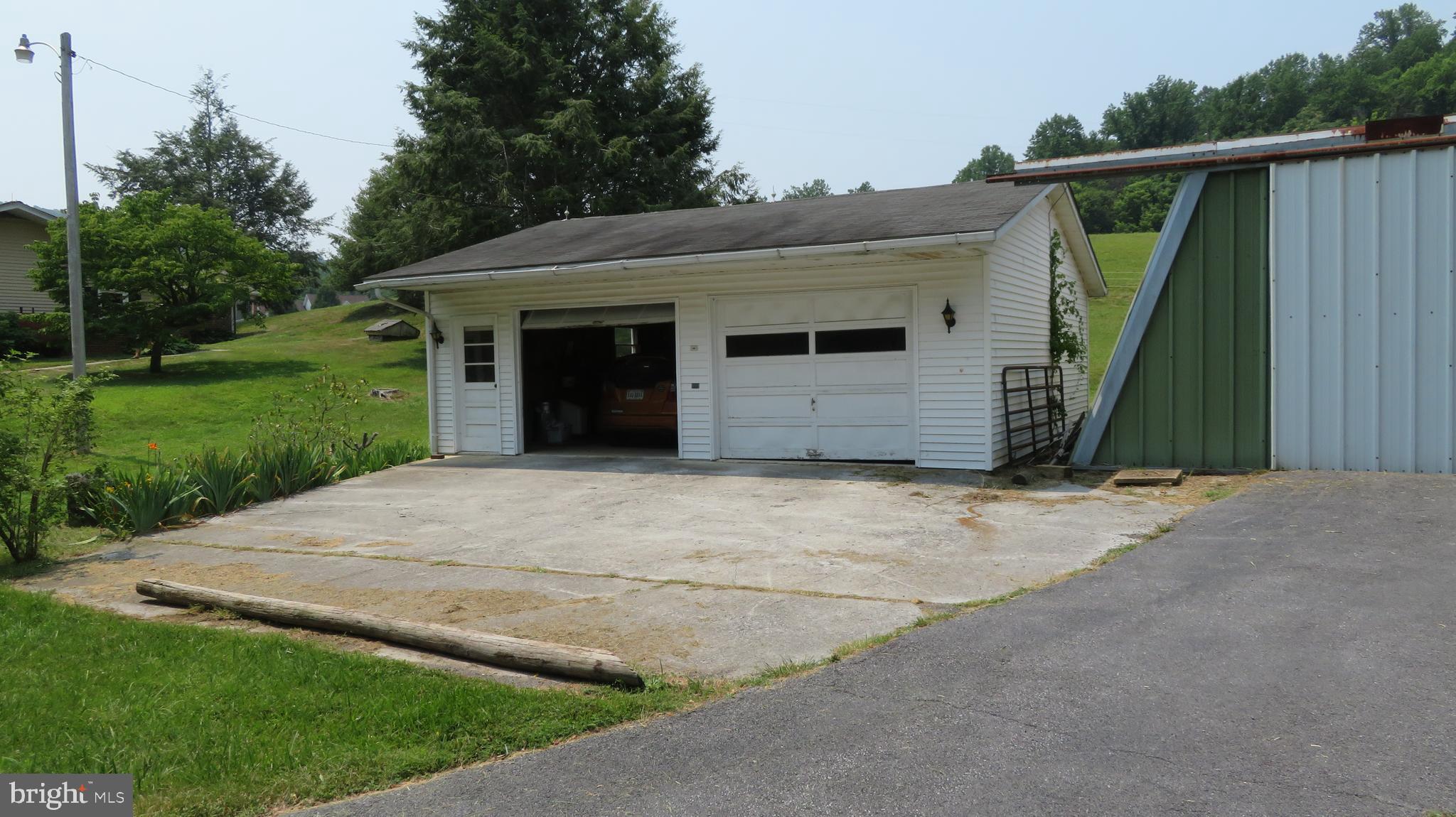 509 Fodderstack Road Huntly, VA 22640 - Photo 44 of 78 Two Car Garage
