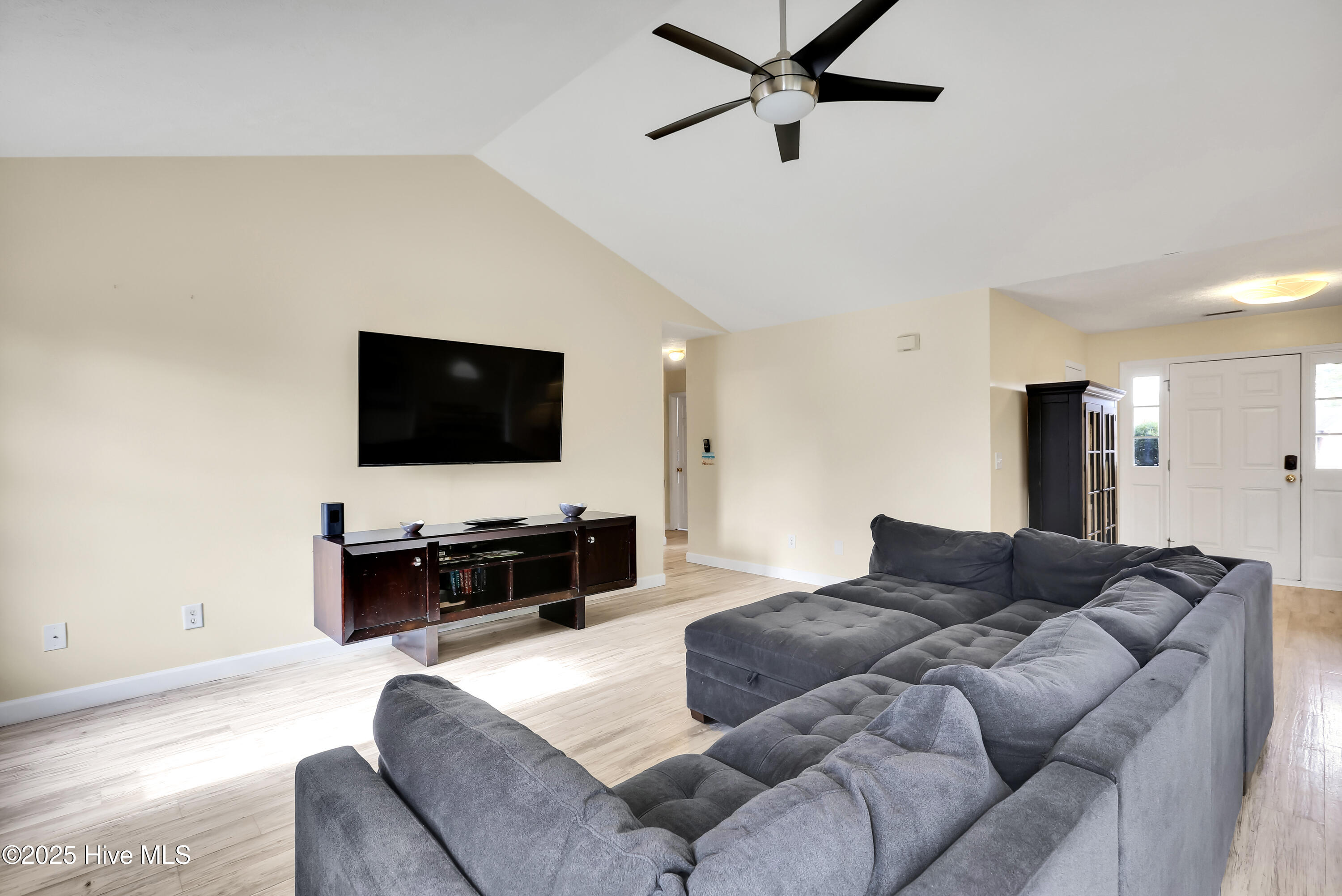 2712 White Road Wilmington, NC 28411 - Photo 5 of 35 2712WhiteRoad-5