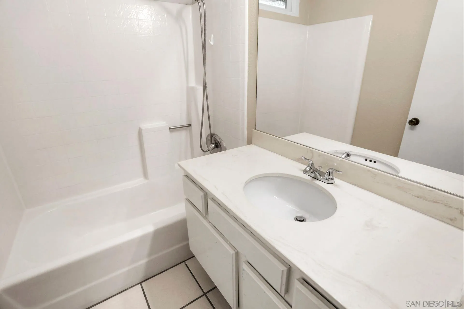 8333 Oconnell Road El Cajon, CA 92021 - Photo 24 of 32 a bathroom with a sink and a bathtub