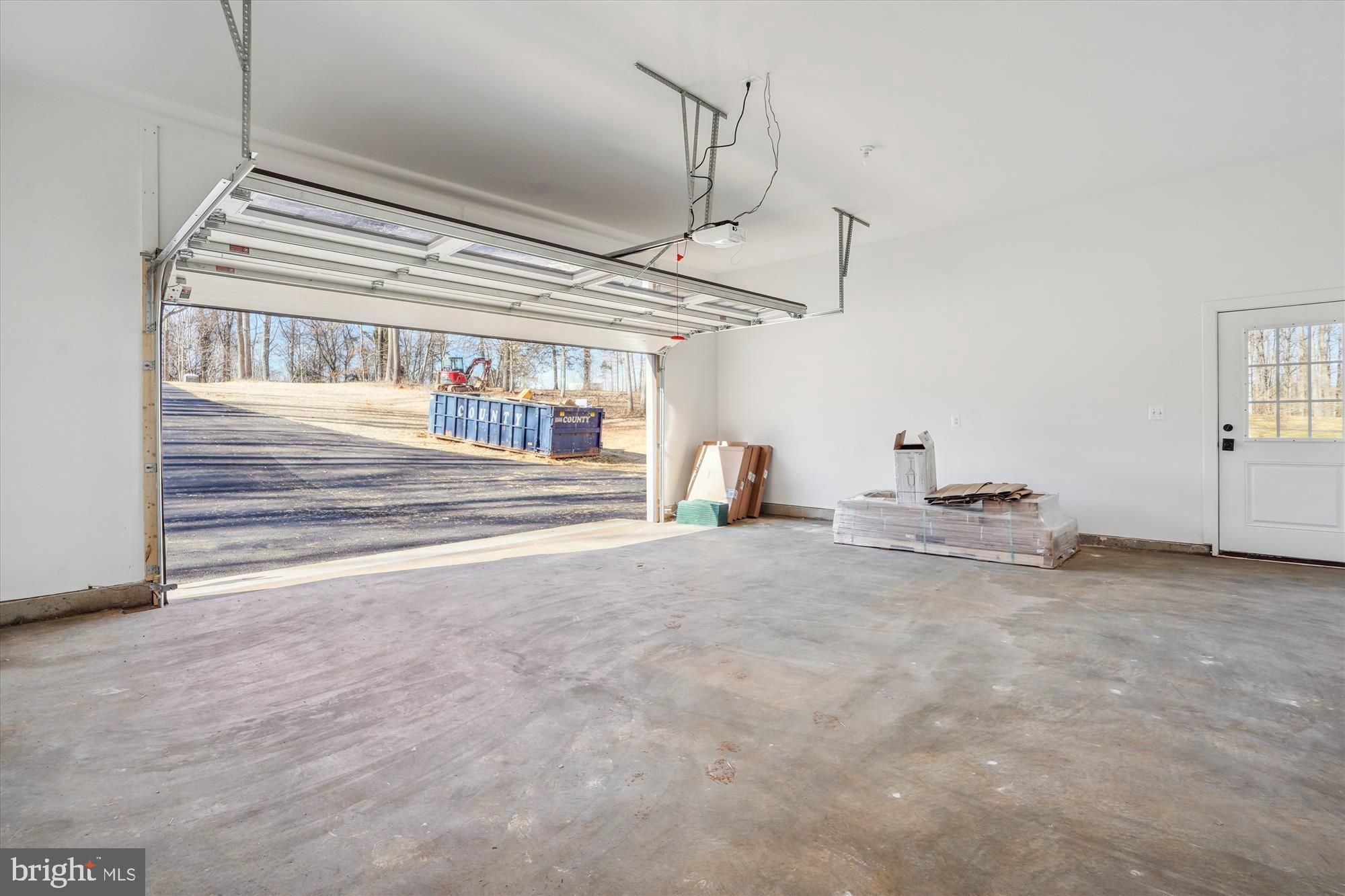 2412 Mountain Road Haymarket, VA 20169 - Photo 44 of 52 GARAGE
