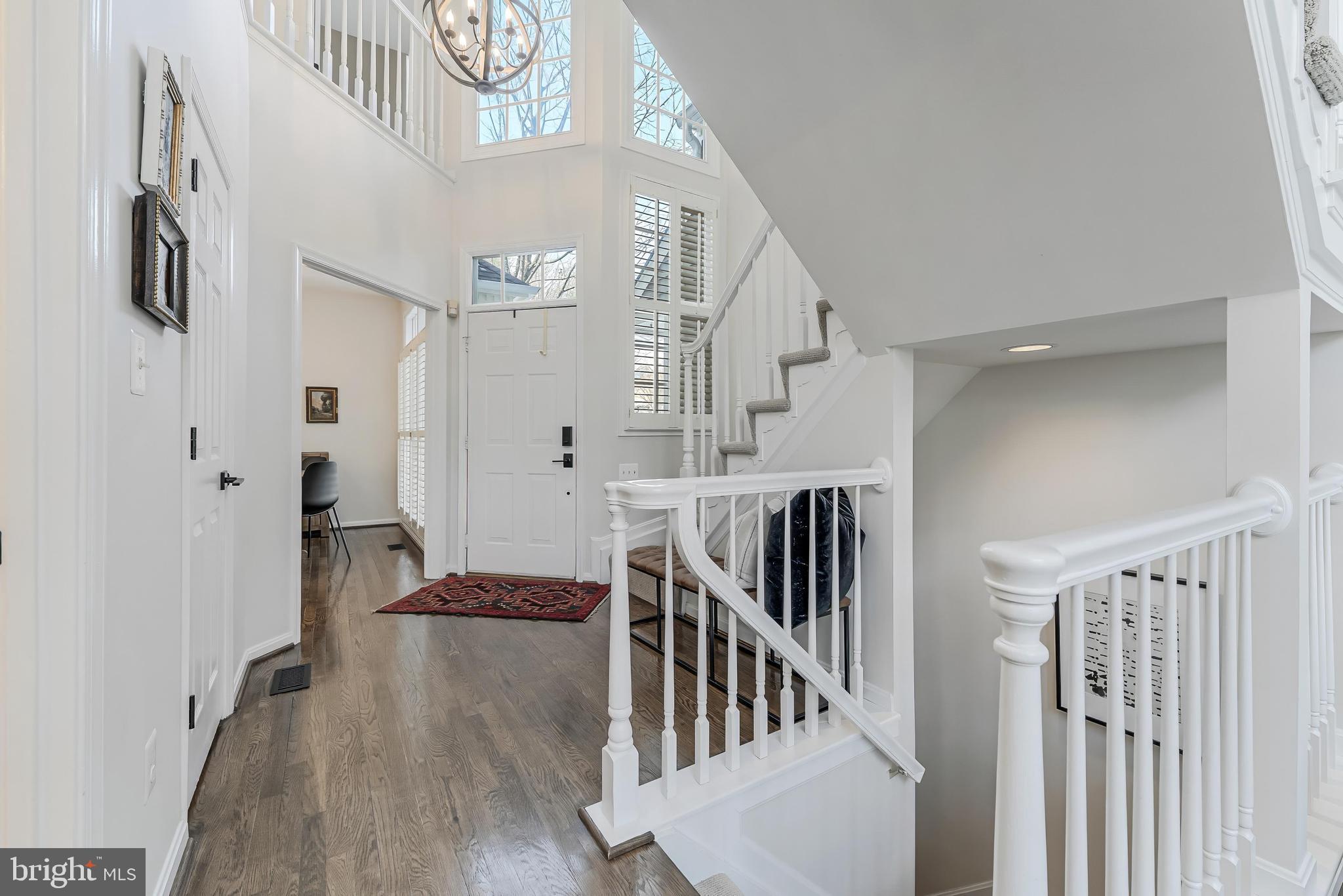 11426 Hollow Timber Court Reston, VA 20194 - Photo 5 of 41