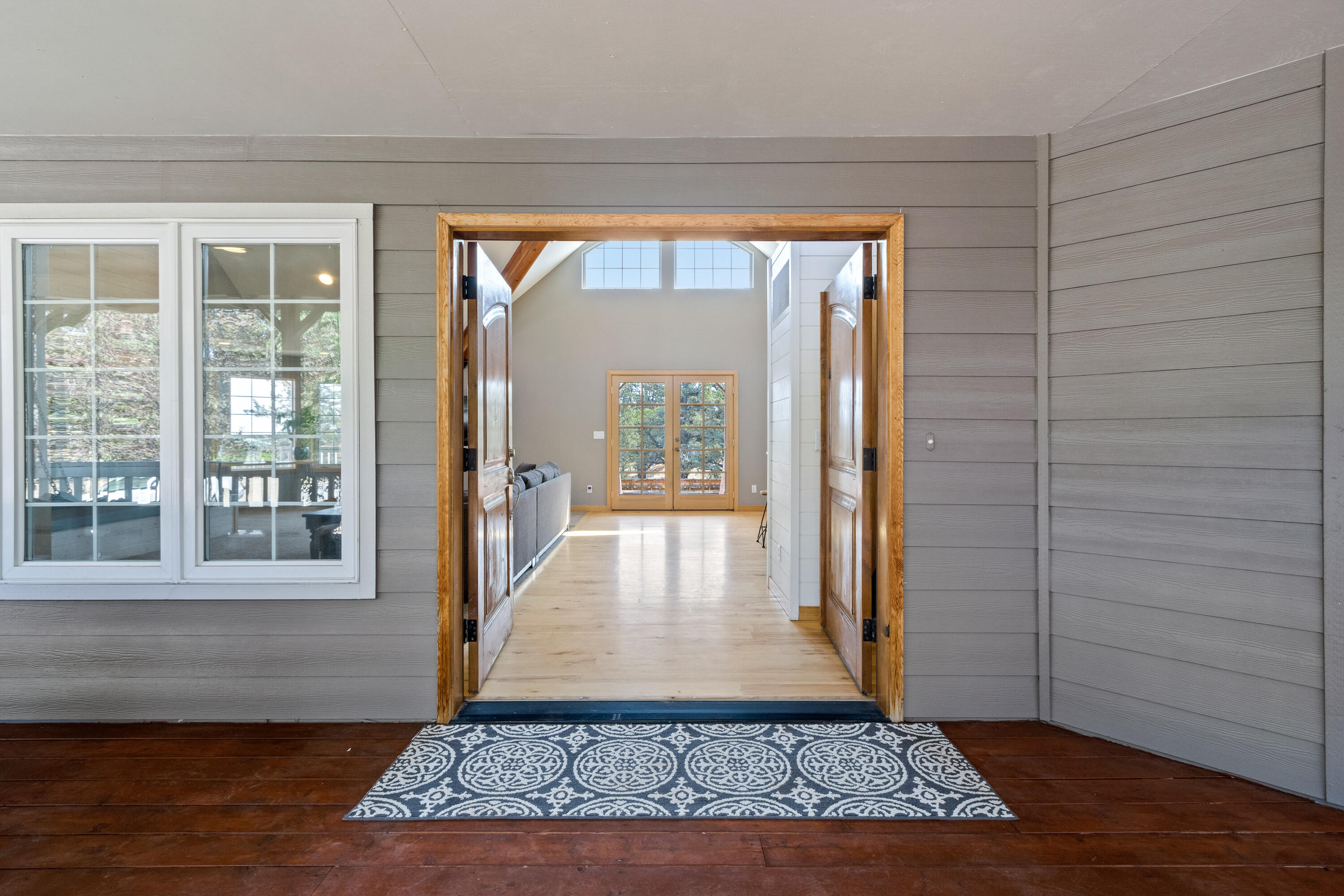 21017 Southwest Gift Road Bend, OR 97703 - Photo 18 of 51 Front Doors Open