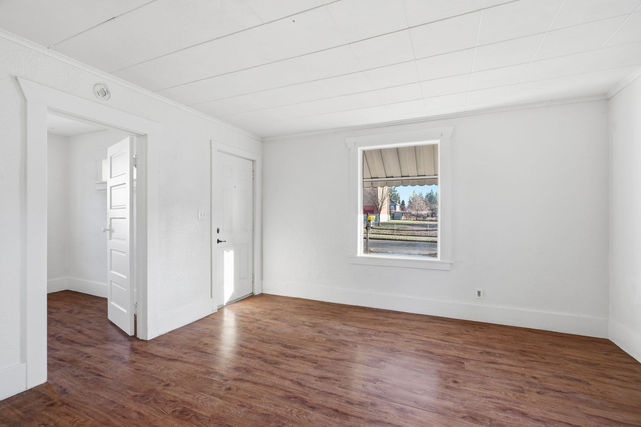 616 South Ray Street Spokane, WA 99202 - Photo 4 of 33