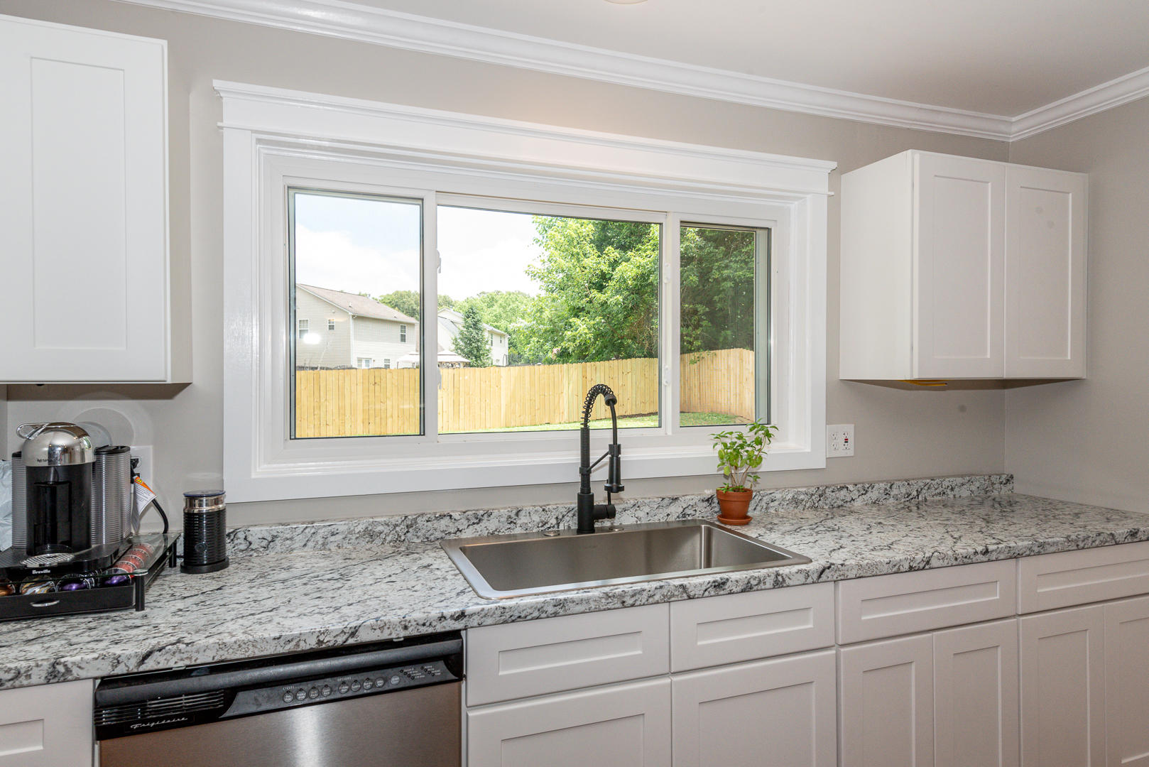 4404 Mascarene Road Knoxville, TN 37921 - Photo 11 of 29 MA sink