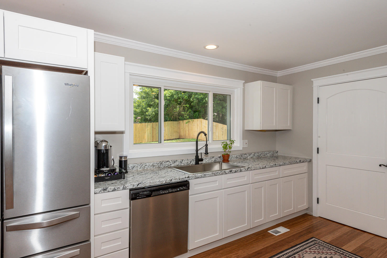 4404 Mascarene Road Knoxville, TN 37921 - Photo 9 of 29 MA kitchen door closed
