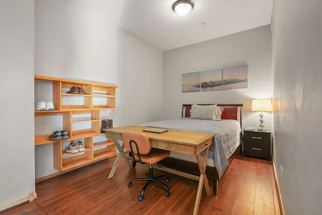 $279,900 | 4525 Park Commons Drive, Unit 320, St. Louis Park, MN 55416