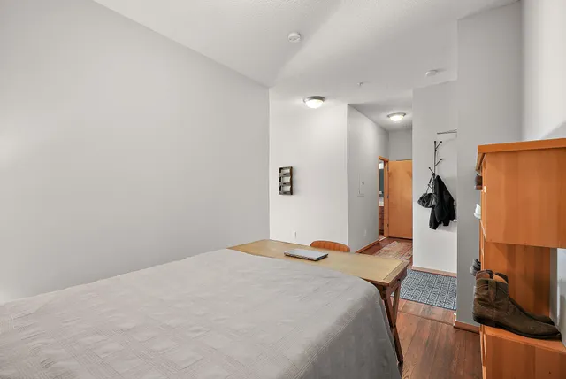 $279,900 | 4525 Park Commons Drive, Unit 320, St. Louis Park, MN 55416