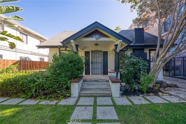 $4,000 | 1244 North Las Palmas Avenue, Los Angeles, CA 90038