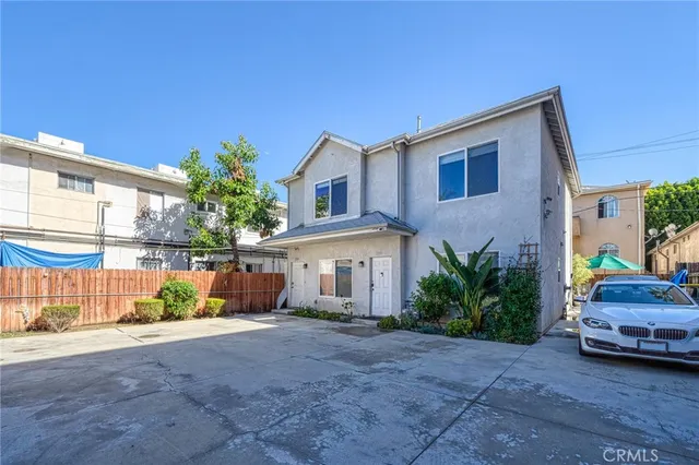 $4,000 | 1244 North Las Palmas Avenue, Los Angeles, CA 90038