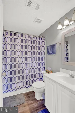 $205,000 | 200 Oak Leaf Circle, Unit 200L, Abingdon, MD 21009