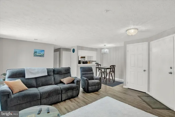 $205,000 | 200 Oak Leaf Circle, Unit 200L, Abingdon, MD 21009