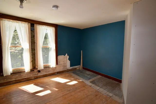 $530,000 | 28 Fairview Terrace, Royalton, VT 05068