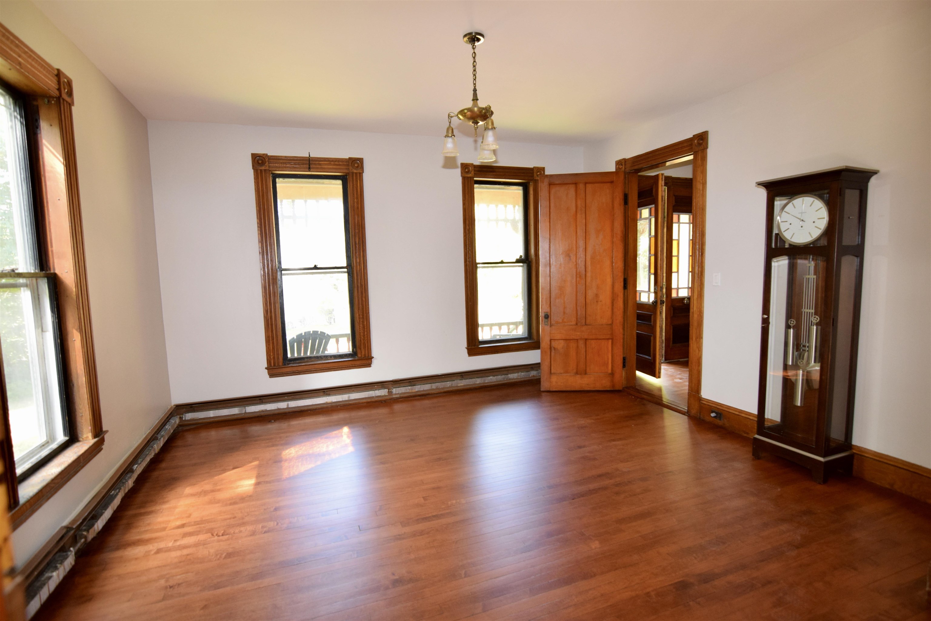 28 Fairview Terrace Royalton, VT 05068 - Photo 3 of 29