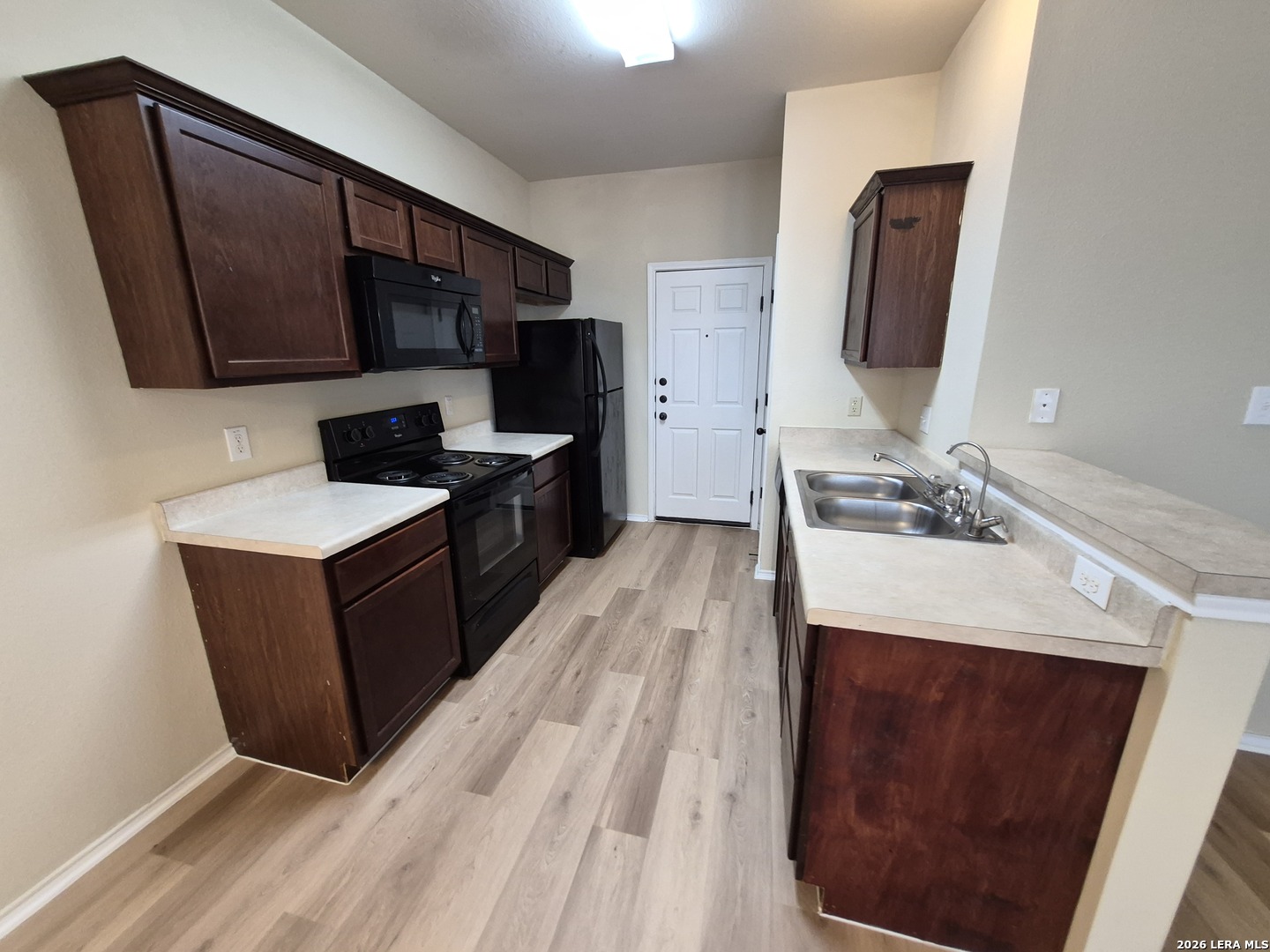 7206 Colina Way Converse, TX 78109 - Photo 10 of 27
