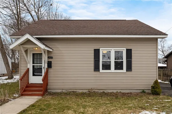 $239,900 | 207 Church Street, Cicero, NY 13212