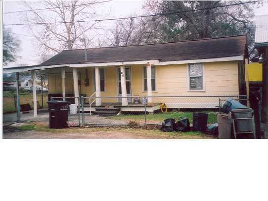 201 West Gilman Road Lafayette, LA 70501 - Photo 1 of 6 Primary Photo