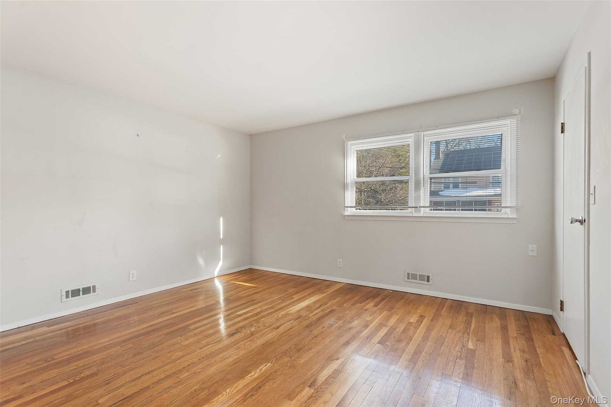 11 Muir Place New Rochelle, NY 10801 - Photo 14 of 30 Second Bedroom