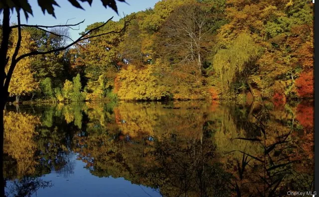 $849,000 | 11 Muir Place, New Rochelle, NY 10801