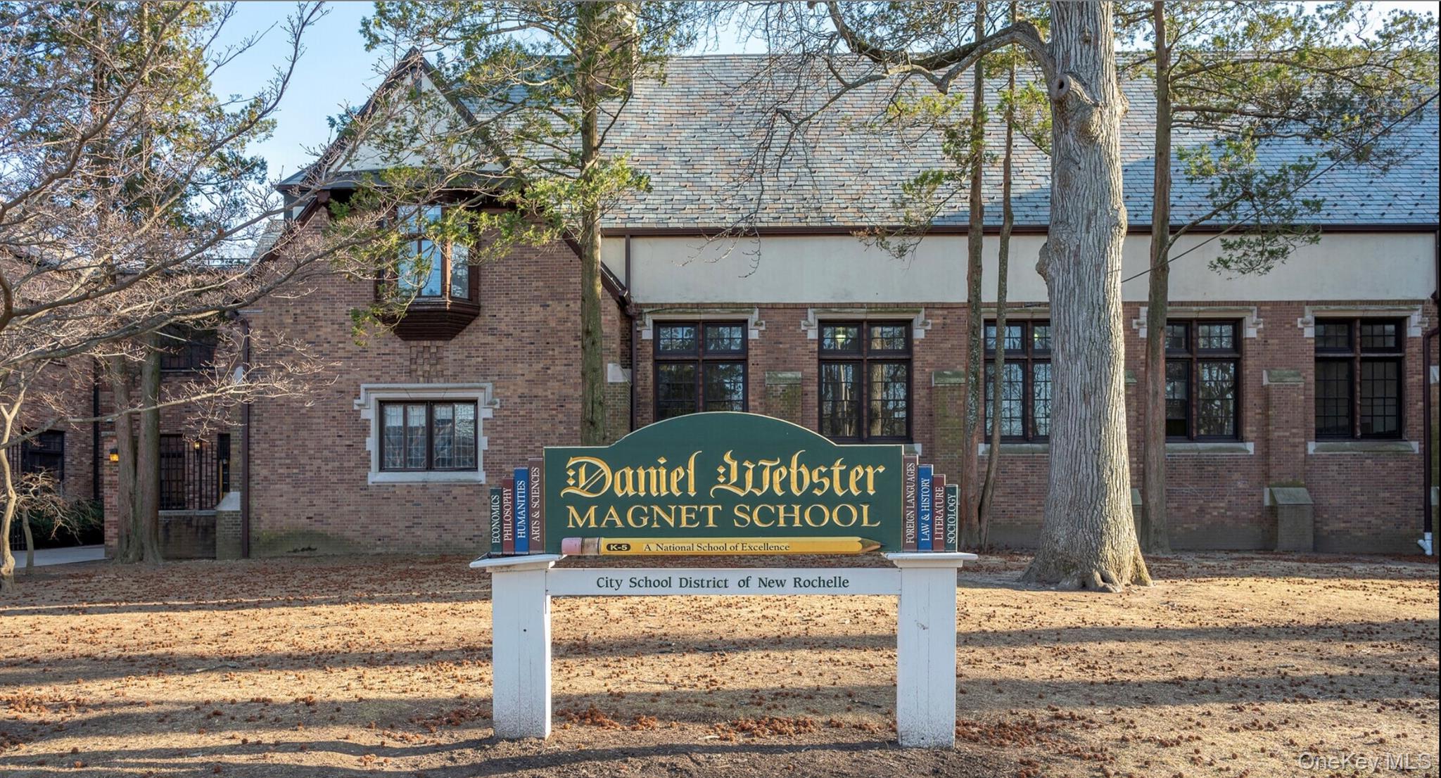 11 Muir Place New Rochelle, NY 10801 - Photo 30 of 30 Daniel Webster Magnet Elementary School