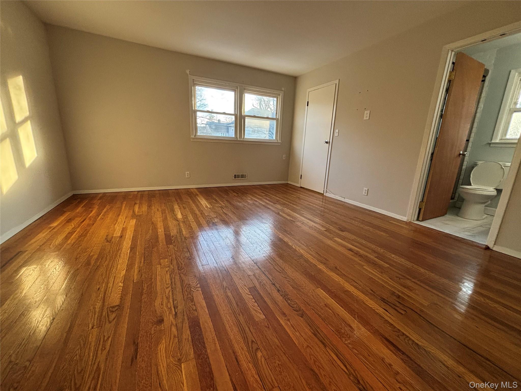 11 Muir Place New Rochelle, NY 10801 - Photo 9 of 18 14' x 14'3"