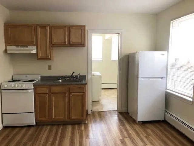 $1,466 | 15 West Broadway, Unit N, Derry, NH 03038