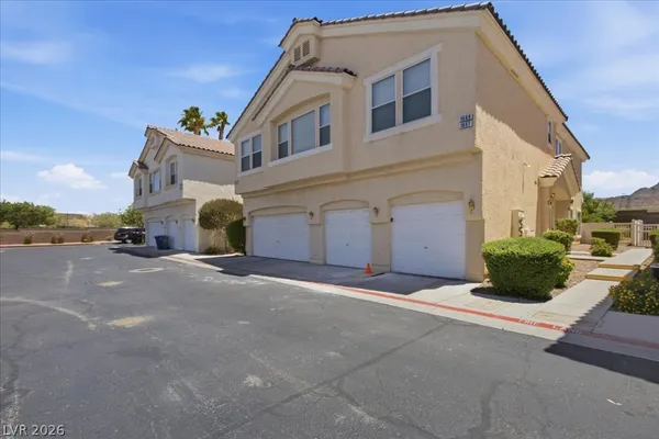 $300,000 | 1667 Lefty Garcia Way, Henderson, NV 89002