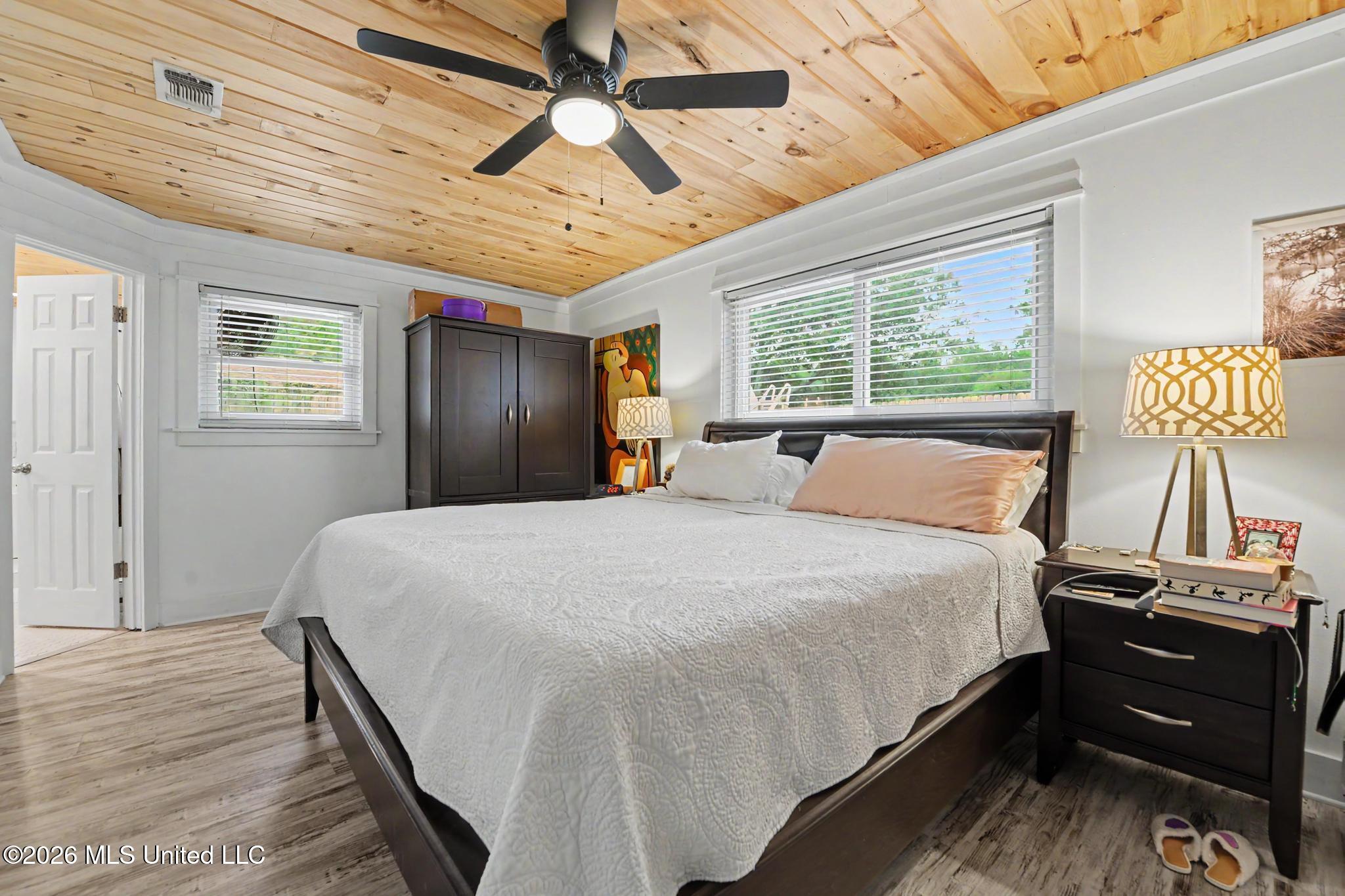 709 Pine Hills Road Ocean Springs, MS 39564 - Photo 12 of 34 013