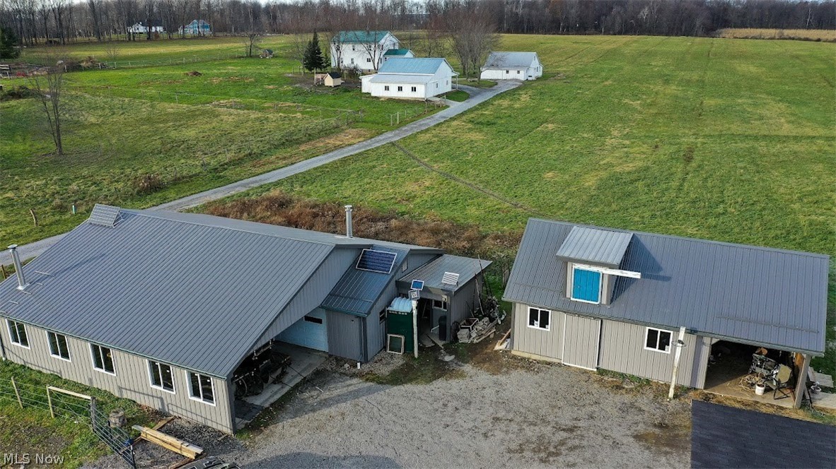 17582 Kinsman Road Middlefield, OH 44062 - Photo 19 of 29 Gallery Image 19