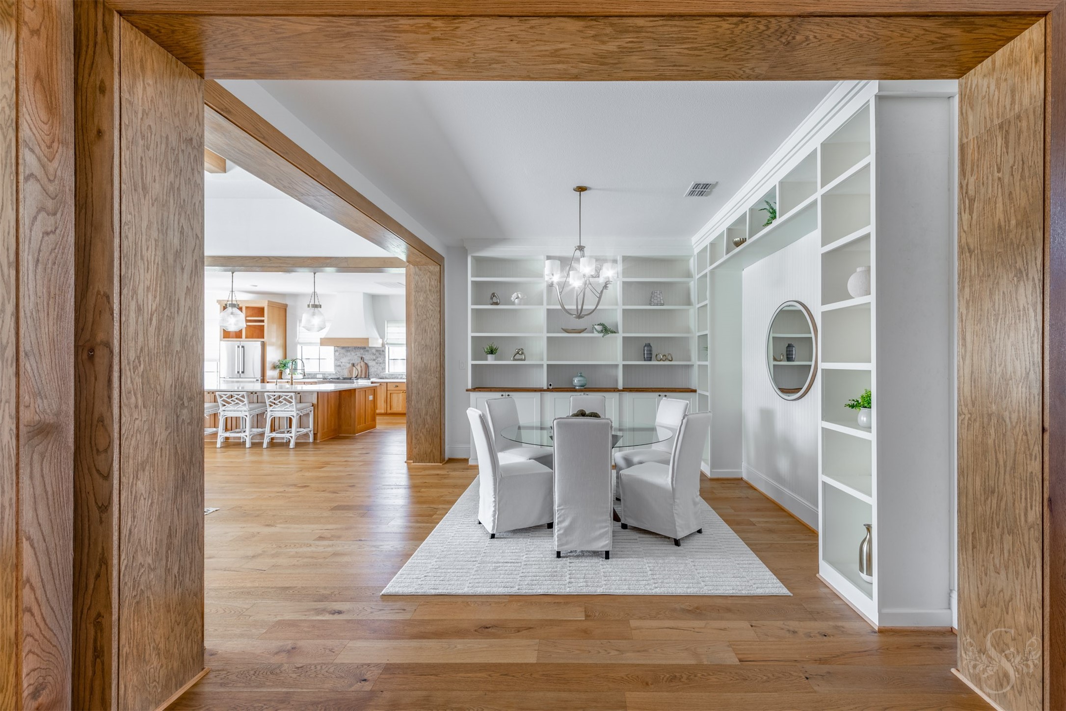 27919 Indigo Ridge Drive Fulshear, TX 77441 - Photo 11 of 50 a living room with furniture and a table