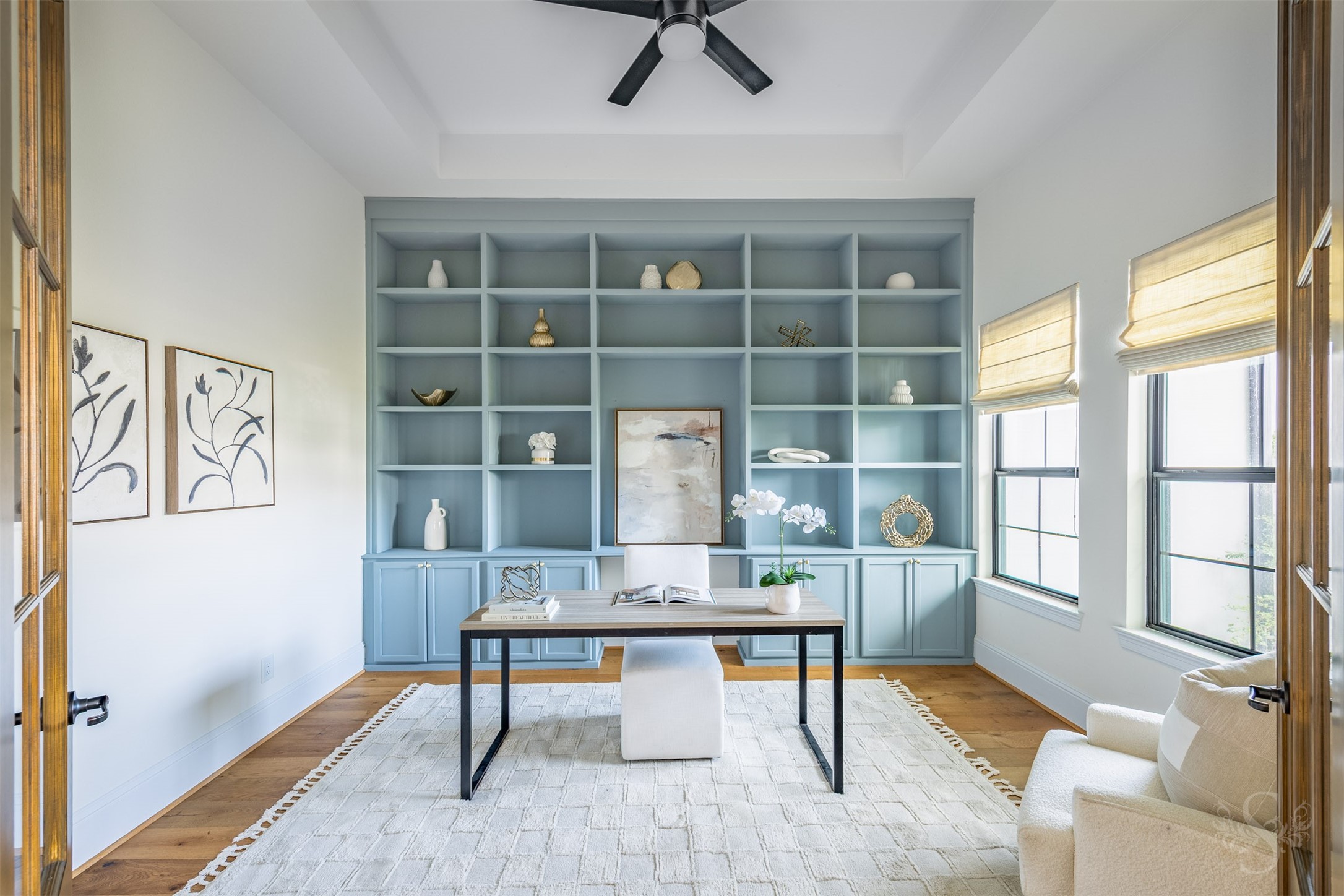 27919 Indigo Ridge Drive Fulshear, TX 77441 - Photo 9 of 50 a living room with furniture and a window