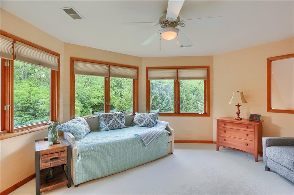 509 Sharon Road Moon Township, PA 15108 - Photo 33 of 50 Gallery Image 33