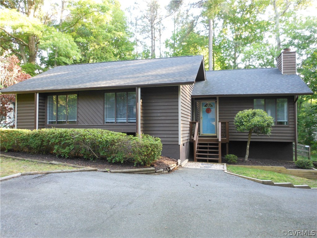 3302 Broad Oaks Road Midlothian, VA 23112 - Photo 2 of 18 Gallery Image 2