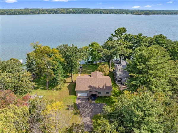 $1,400,000 | 52 A 206th Street, New Richmond, WI 54017