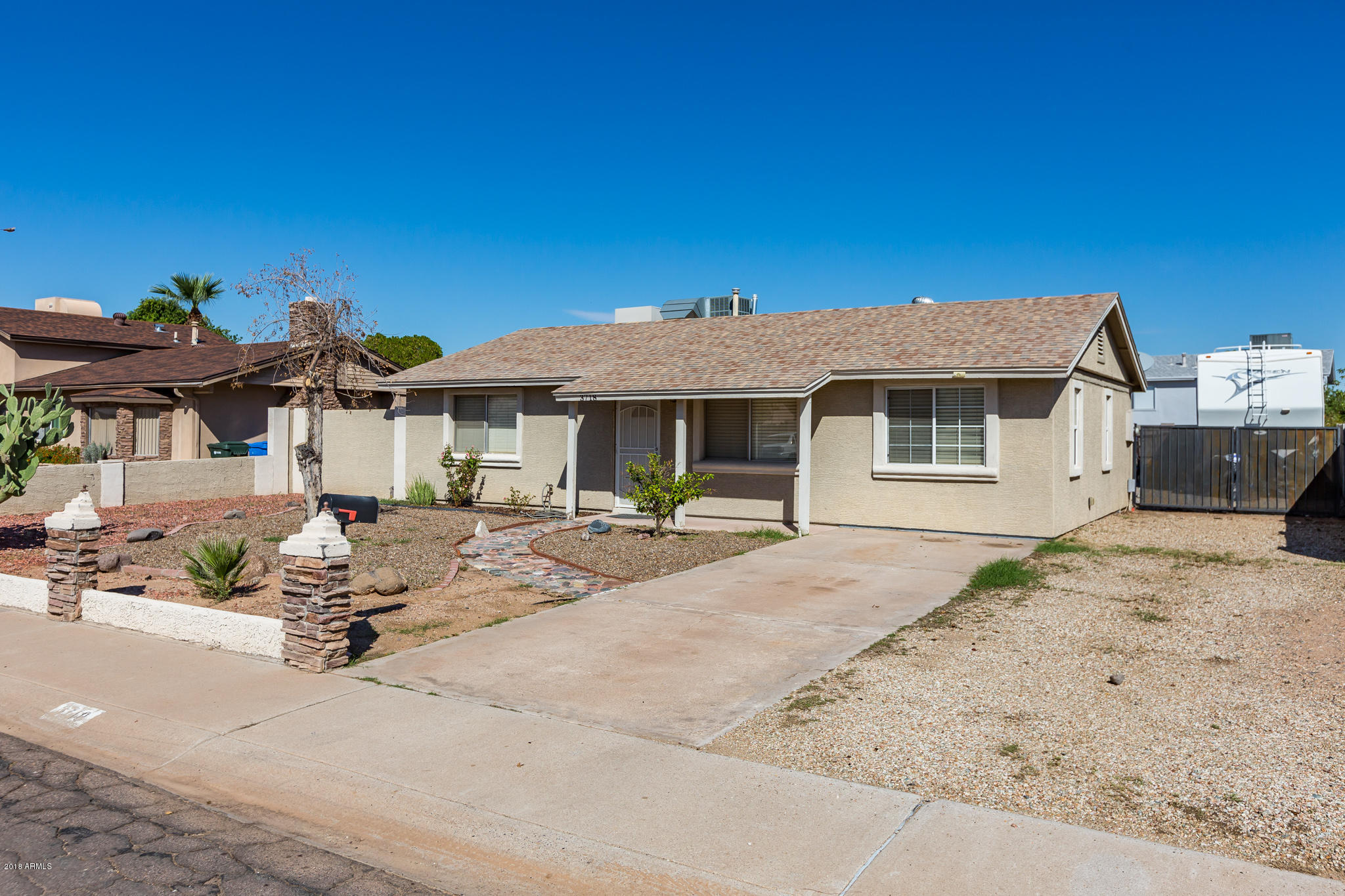3718 West Bloomfield Road Phoenix, AZ 85029 - Photo 5 of 23 Real Estate 10-9-18-6