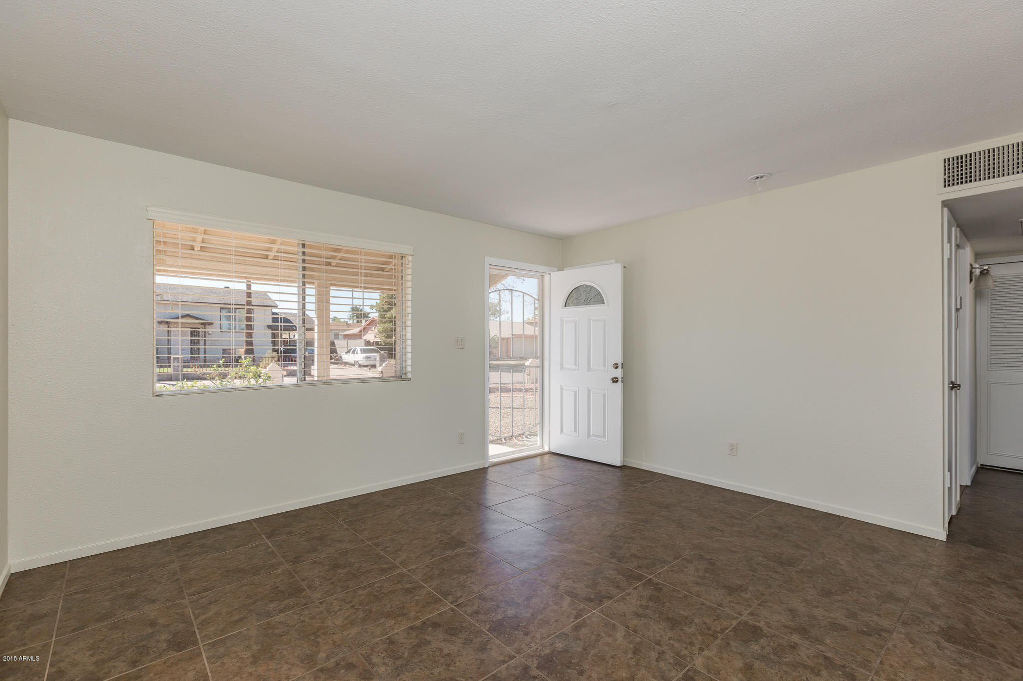 3718 West Bloomfield Road Phoenix, AZ 85029 - Photo 8 of 23 Real Estate 10-9-18-14-Edit