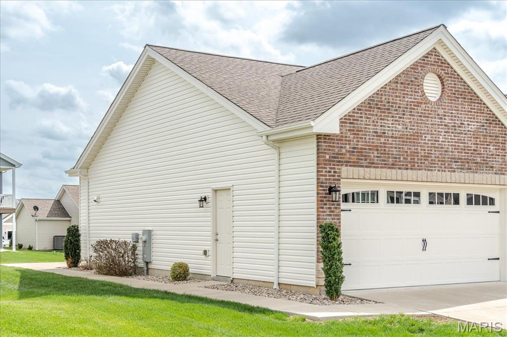 2906 Shirley Close Road Washington, MO 63090 - Photo 4 of 51