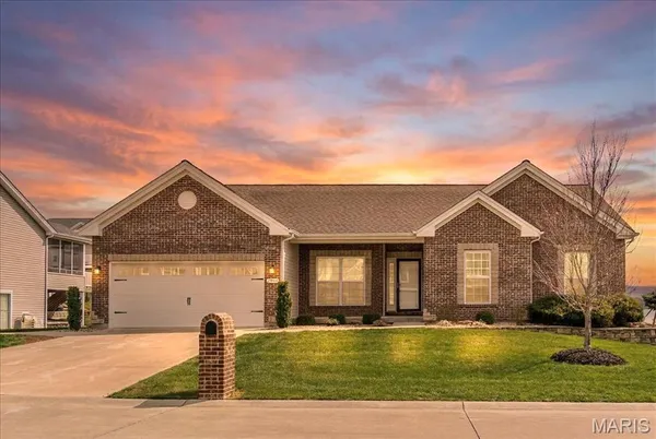 $435,000 | 2906 Shirley Close Road, Washington, MO 63090