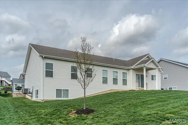 $435,000 | 2906 Shirley Close Road, Washington, MO 63090